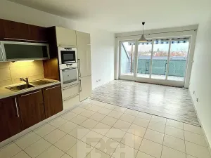 Pronájem bytu 4+kk, Praha - Kbely, Pod Nouzovem, 114 m2