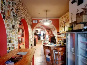 Pronájem obchodního prostoru, Opava, Dolní náměstí, 194 m2