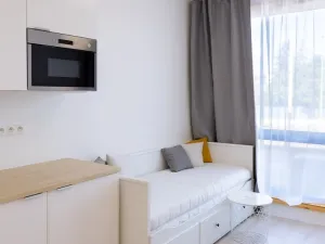 Pronájem bytu 1+kk, Praha - Vysočany, Poděbradská, 18 m2