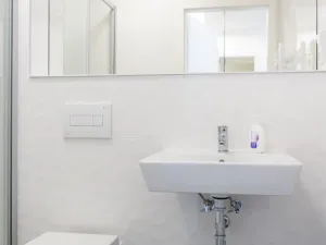 Pronájem bytu 1+kk, Praha - Vysočany, Poděbradská, 18 m2