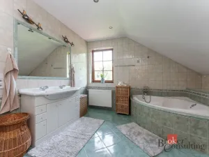 Prodej rodinného domu, Malonty - Jaroměř, 193 m2