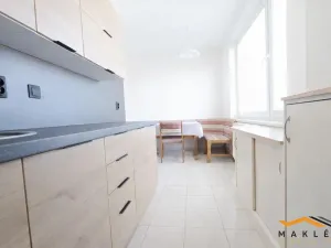 Pronájem bytu 3+1, Jindřichův Hradec - Jindřichův Hradec IV, Mládežnická, 79 m2