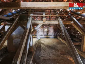 Prodej rodinného domu, Hradec, 323 m2