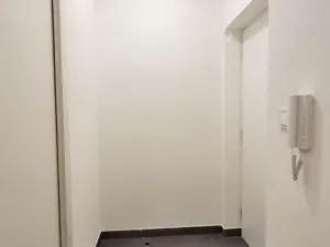 Pronájem bytu 1+kk, Praha - Strašnice, Strančická, 22 m2