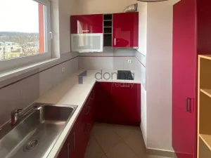 Pronájem bytu 1+1, Praha, Nademlejnská, 35 m2