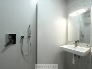 Pronájem bytu 2+kk, Praha - Košíře, Holečkova, 44 m2