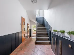 Pronájem rodinného domu, Praha - Kobylisy, Sedlecká, 200 m2