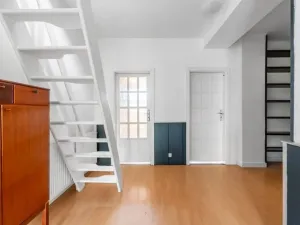 Pronájem rodinného domu, Praha - Kobylisy, Sedlecká, 200 m2