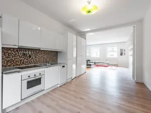 Prodej rodinného domu, Praha - Kobylisy, Sedlecká, 200 m2