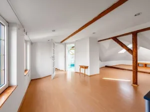 Prodej rodinného domu, Praha - Kobylisy, Sedlecká, 200 m2