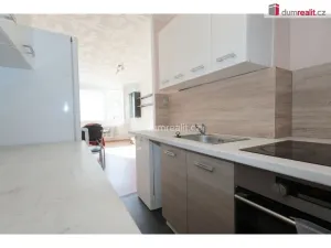 Pronájem bytu 2+kk, Praha - Letňany, Malkovského, 42 m2