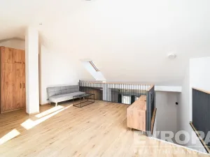 Prodej bytu 2+kk, Černý Důl, 78 m2