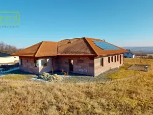 Prodej rodinného domu, Krupka - Unčín, Polní, 200 m2