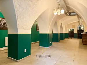 Pronájem restaurace, Olomouc, Horní náměstí, 150 m2