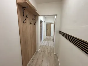 Pronájem bytu 3+1, Praha - Troja, Krynická, 68 m2