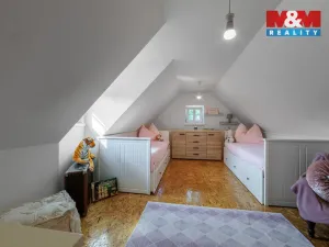 Prodej rodinného domu, Libá, 228 m2