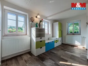 Prodej rodinného domu, Libá, 228 m2