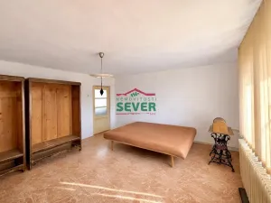 Prodej rodinného domu, Kožlany, Pražská, 200 m2