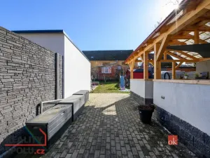 Prodej rodinného domu, Koloveč, nám. Svobody, 160 m2