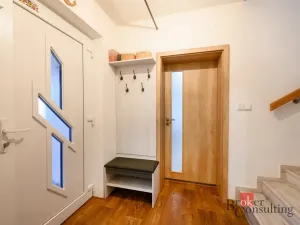 Prodej rodinného domu, Koloveč, nám. Svobody, 160 m2