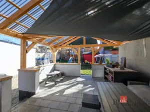 Prodej rodinného domu, Koloveč, nám. Svobody, 160 m2