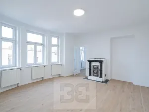 Pronájem bytu 3+1, Praha - Libeň, Na stráži, 110 m2
