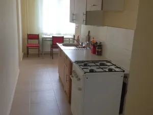 Prodej bytu 2+1, Karlovy Vary, Ostrovská, 58 m2