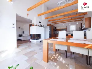 Prodej rodinného domu, Křídla, 250 m2