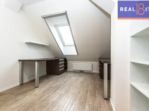 Prodej bytu 4+kk, Praha, Semilská, 139 m2