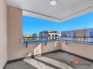 Pronájem bytu 2+kk, Hradec Králové - Třebeš, Pod Svahem, 64 m2