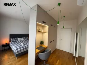 Prodej bytu 4+kk, Praha - Libeň, Zenklova, 118 m2