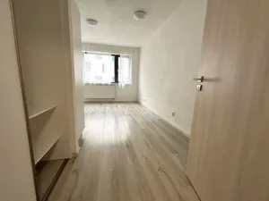 Pronájem bytu 1+kk, Plzeň - Východní Předměstí, Papírnická, 29 m2