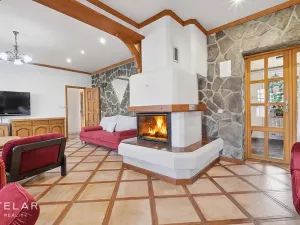 Prodej apartmánu, Štítary, 665 m2