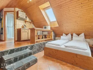Prodej apartmánu, Štítary, 665 m2