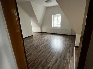 Pronájem bytu 1+kk, Kladno, Saskova, 35 m2