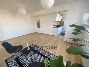 Prodej bytu 3+1, Praha - Modřany, U zastávky, 60 m2