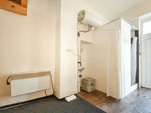 Pronájem atypického bytu, Pardubice, Jana Palacha, 19 m2