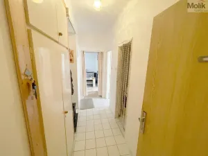 Prodej bytu 2+1, Louny, Tyršovo nám., 52 m2