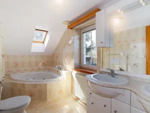 Pronájem rodinného domu, Roztoky, U háje, 230 m2