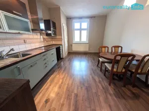 Pronájem bytu 2+kk, Plzeň, Dobrovského, 49 m2