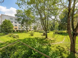 Prodej bytu 1+kk, Kralupy nad Vltavou - Lobeček, nám. Mládežníků, 26 m2