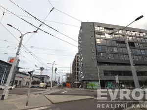 Pronájem kanceláře, Pardubice - Zelené Předměstí, třída Míru, 90 m2