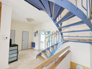 Pronájem rodinného domu, Praha, Nad úpadem, 260 m2