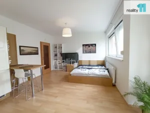 Pronájem bytu 1+kk, Praha - Letňany, Pavla Beneše, 38 m2