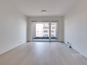 Pronájem bytu 1+kk, Praha - Hloubětín, Domalípova, 32 m2
