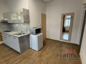 Pronájem bytu 2+kk, Opava - Předměstí, Pekařská, 32 m2