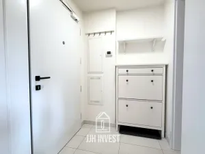 Pronájem bytu 1+kk, Praha - Smíchov, Grafická, 30 m2