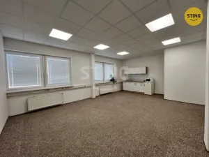 Pronájem kanceláře, Pardubice, S. K. Neumanna, 35 m2