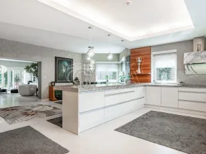 Prodej rodinného domu, Zeleneč, Štefánikova, 540 m2