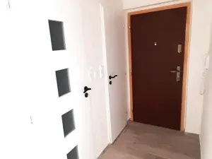 Pronájem bytu 2+1, Ostrava, Varenská, 66 m2